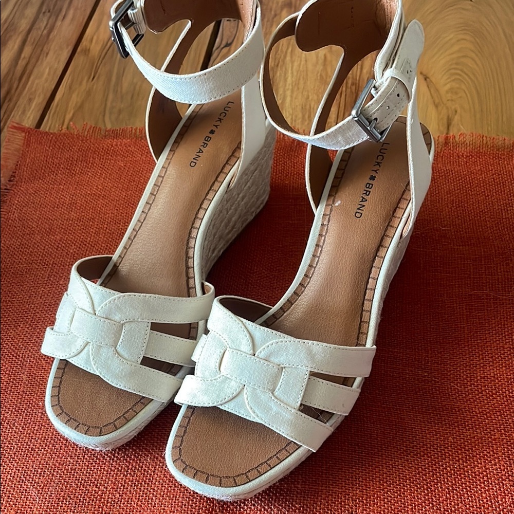 NWOT Lucky Brand Women's Cream Wedge Sandals